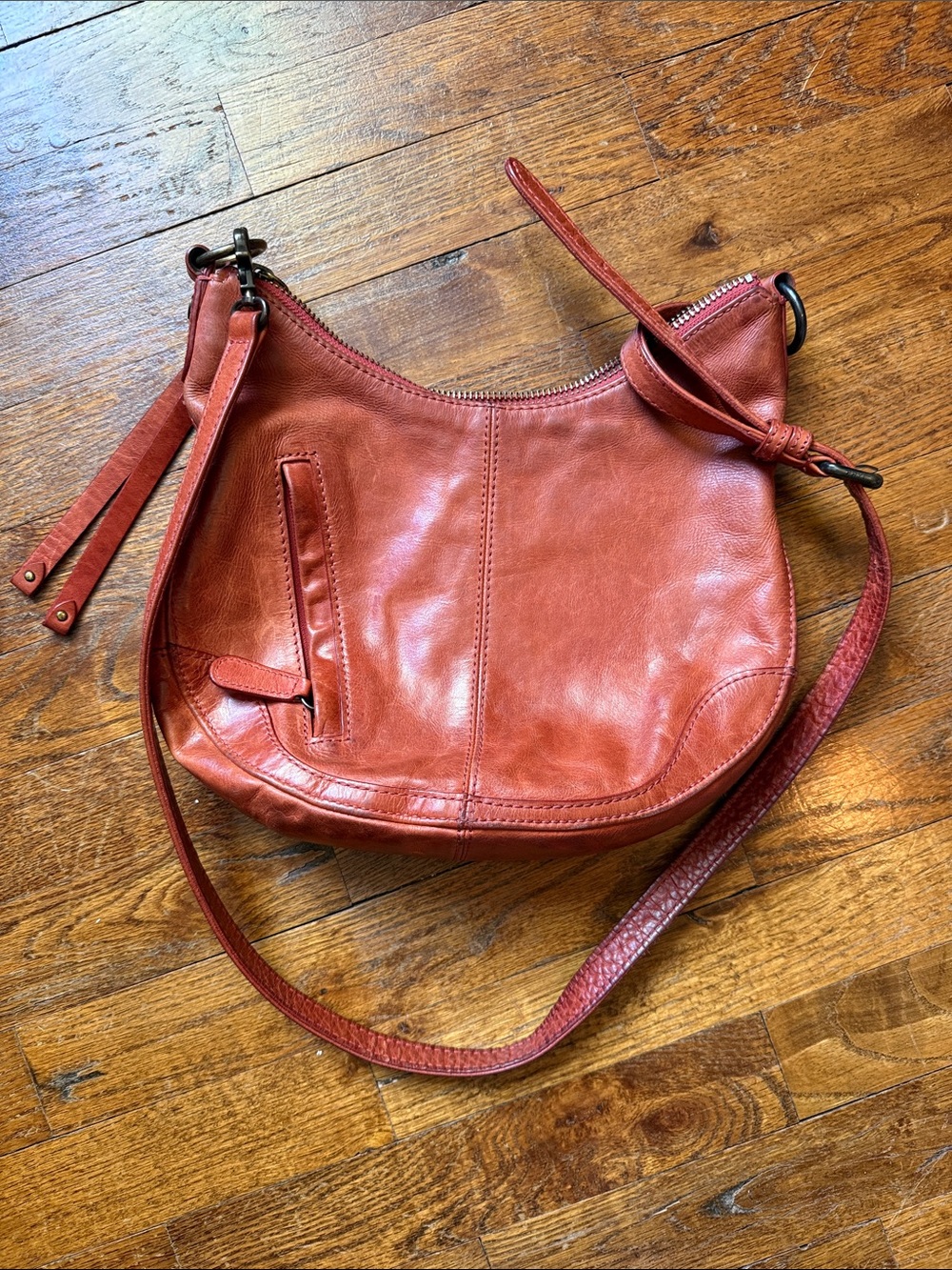 Frye Melissa Small Scooped Hobo bag